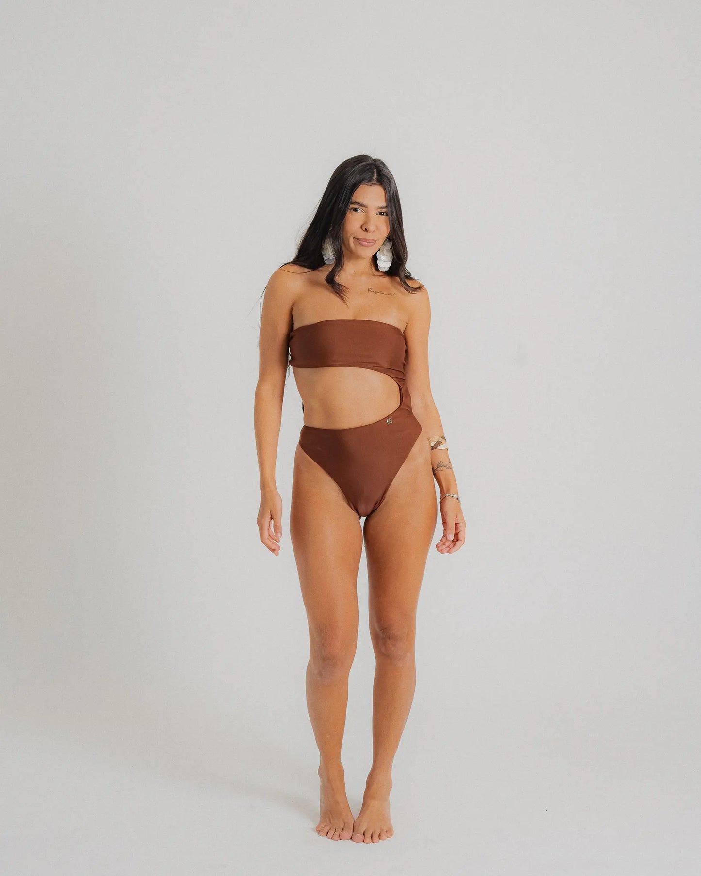 Maillot de bain brésilien une pièce chocolat dos Èze — Collection Âmbre Soleil Leblon®